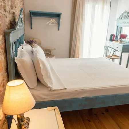 Cunda Mor Limon Ayvalı