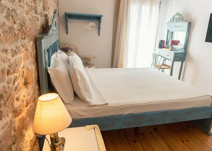 Cunda Mor Limon Ayvalı